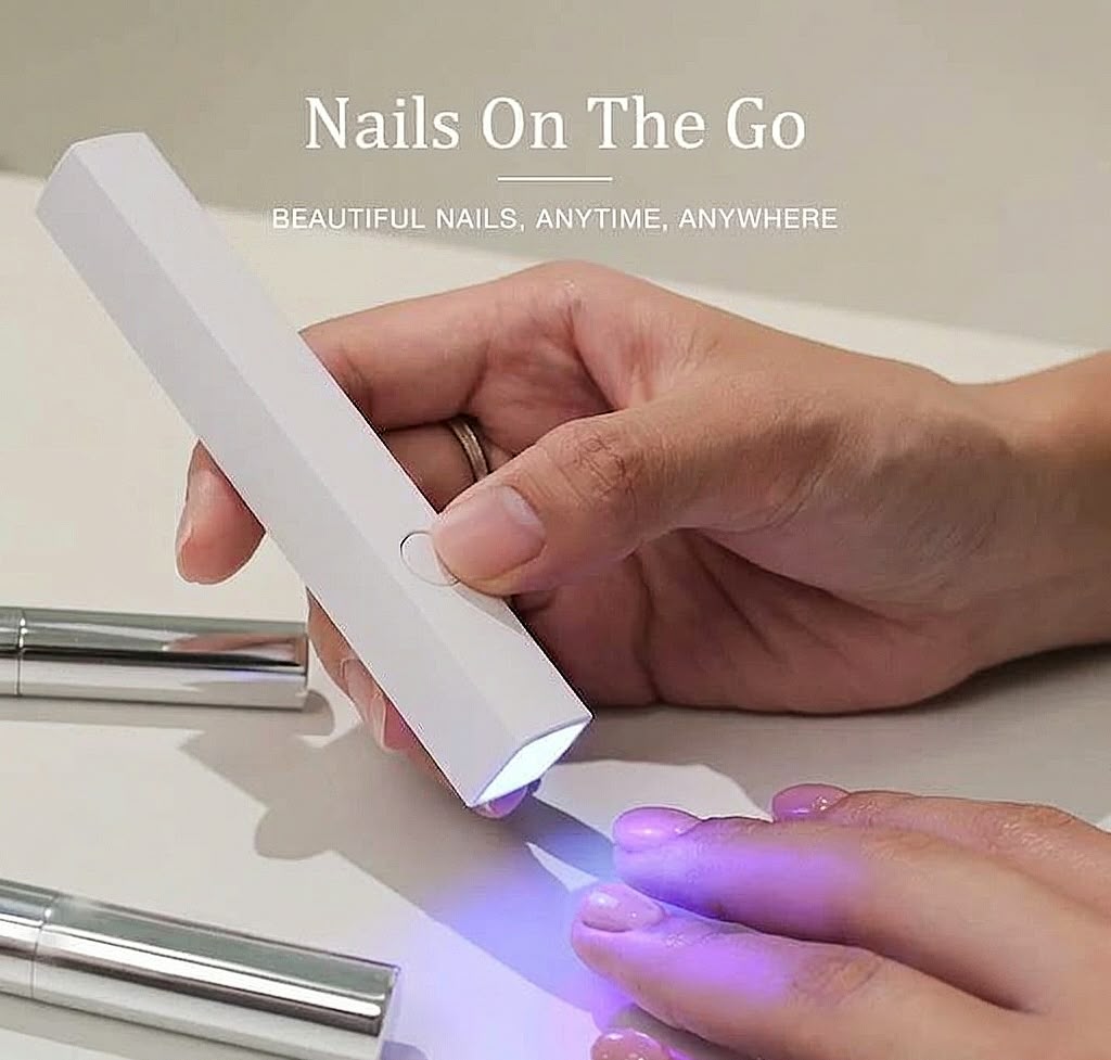 5 Pen Gel colors + 1 FREE UV Hand Light
